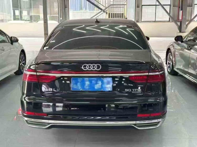 深圳21年奥迪A8L7