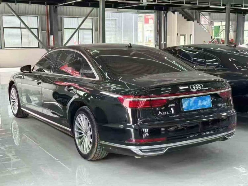 深圳21年奥迪A8L9